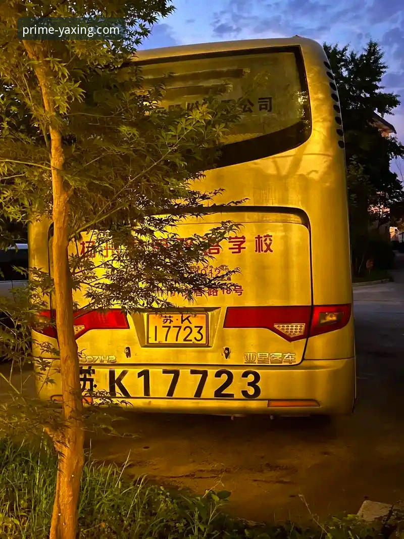 亚星娱乐平台视角：亚星R7T9房车改装潜力与方案全面解析