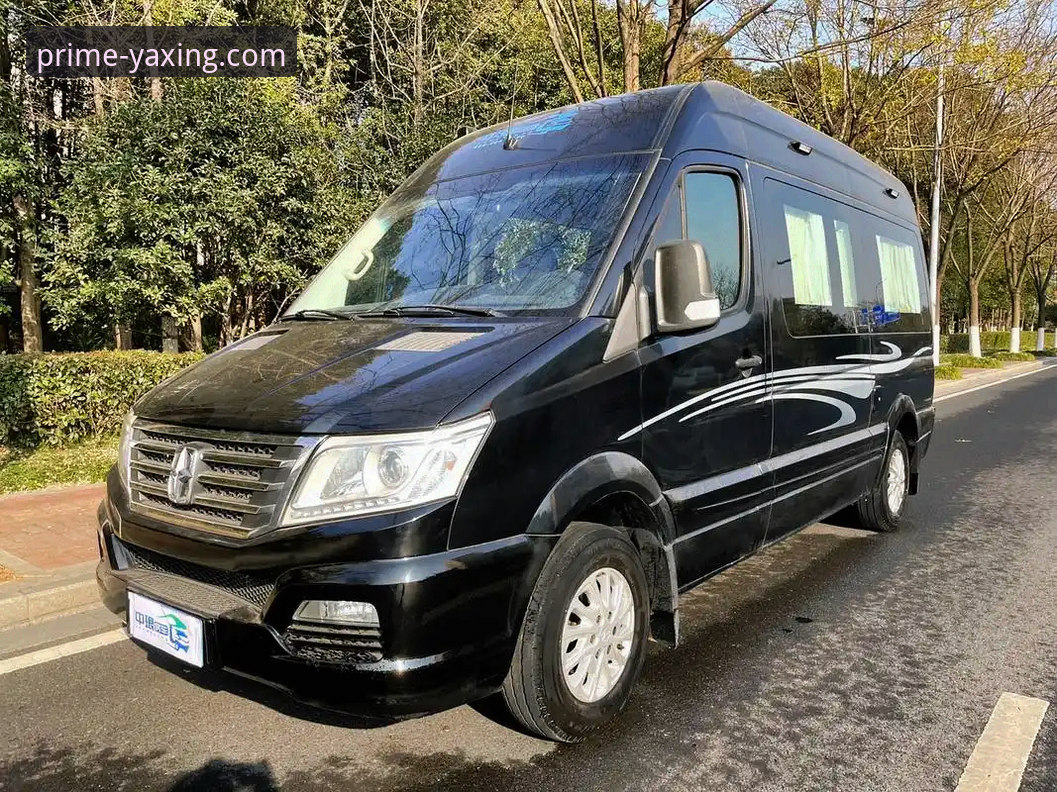 亚星娱乐平台实测：3个关键维度，深度解析亚星R7T9与依维柯房车对比